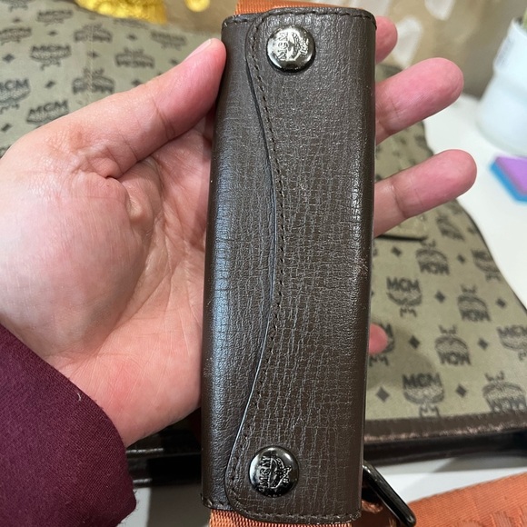 MCM MESSENGER BAG - Picture 4 of 16